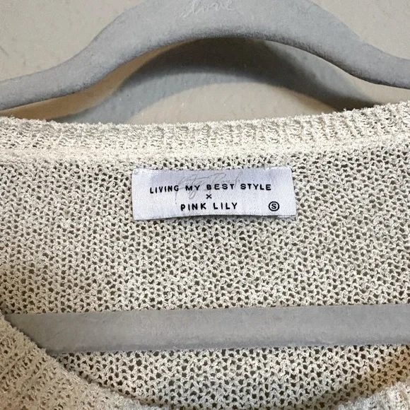 Pink Lily x Living My Best Style Animal Cat Print Pullover Sweater Size S - Picture 3 of 5